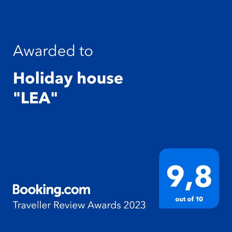 Holiday House "Lea" Lukoran Exterior photo